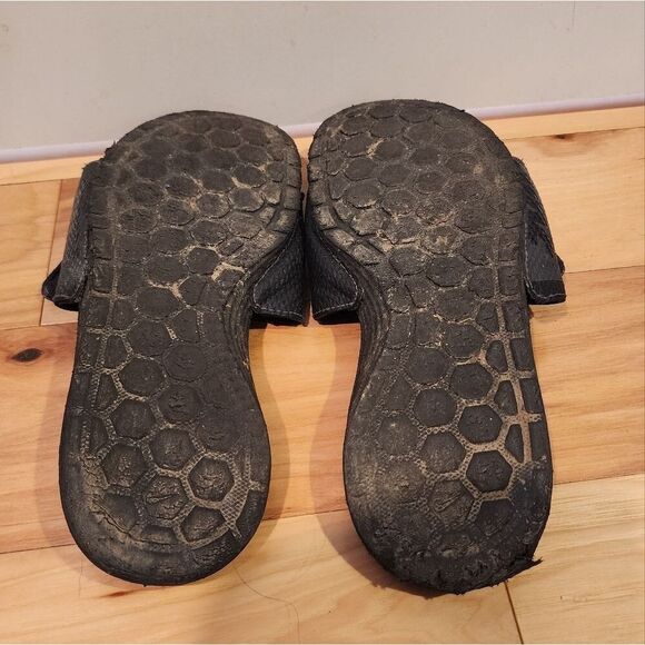 Nike memory foam slides size 7 - Picture 4 of 4
